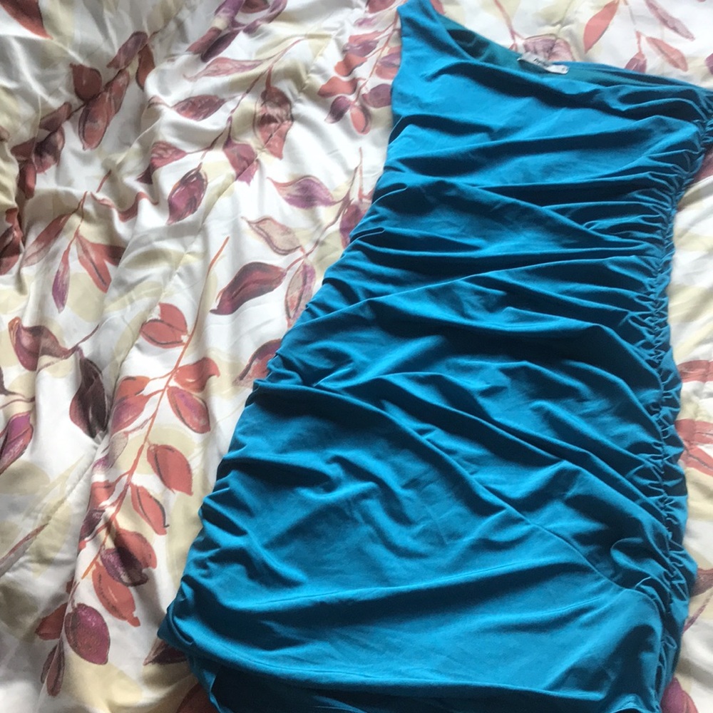 Party dress - Picture 3 of 4